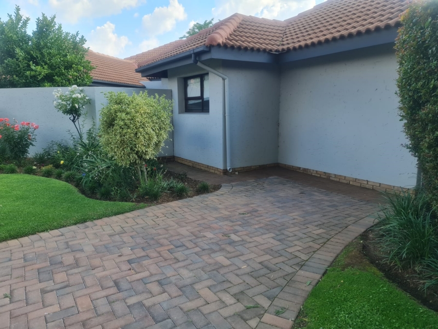 To Let 1 Bedroom Property for Rent in Pecanwood Estate North West